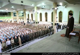 بیانات در دیدار جمعى از فرماندهان و کارکنان ارتش جمهورى اسلامى ایران‌