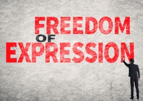تعطیلی آزادی بیان درآمریکا